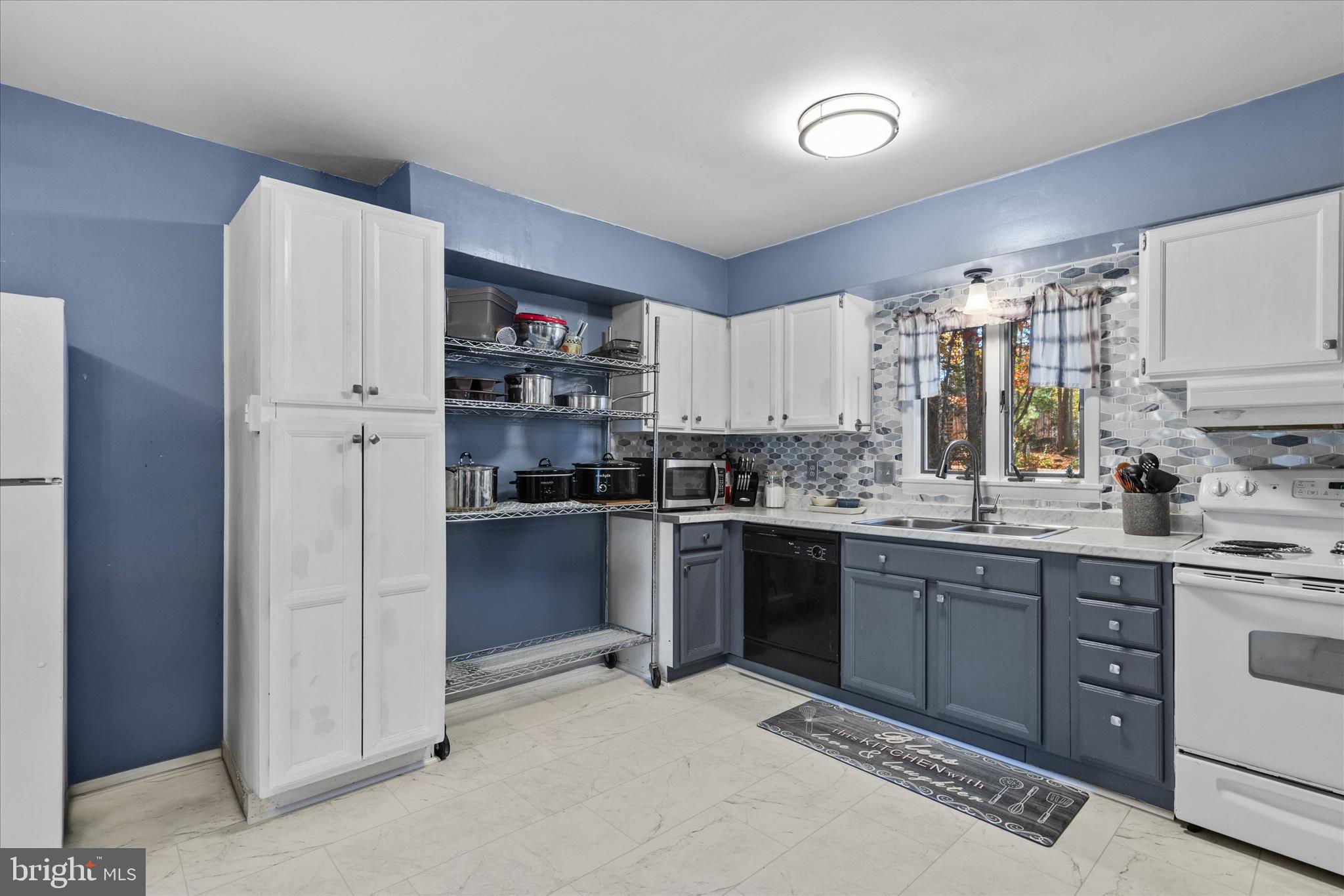 22 Rabbit Run Lane Ocean Pines, MD 21811 - Photo 3 of 55 Kitchen