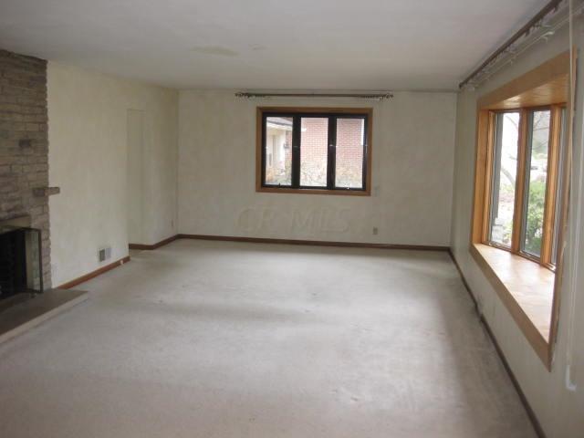 2641 Woodley Road Columbus, OH 43231 - Photo 7 of 21