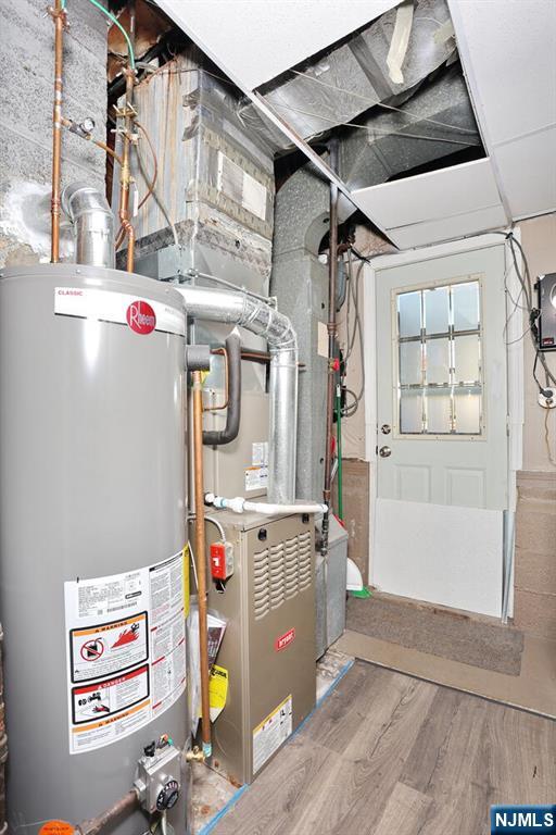 40 Depew Street Dumont, NJ 07628 - Photo 23 of 38 a utility room with dryer and washer