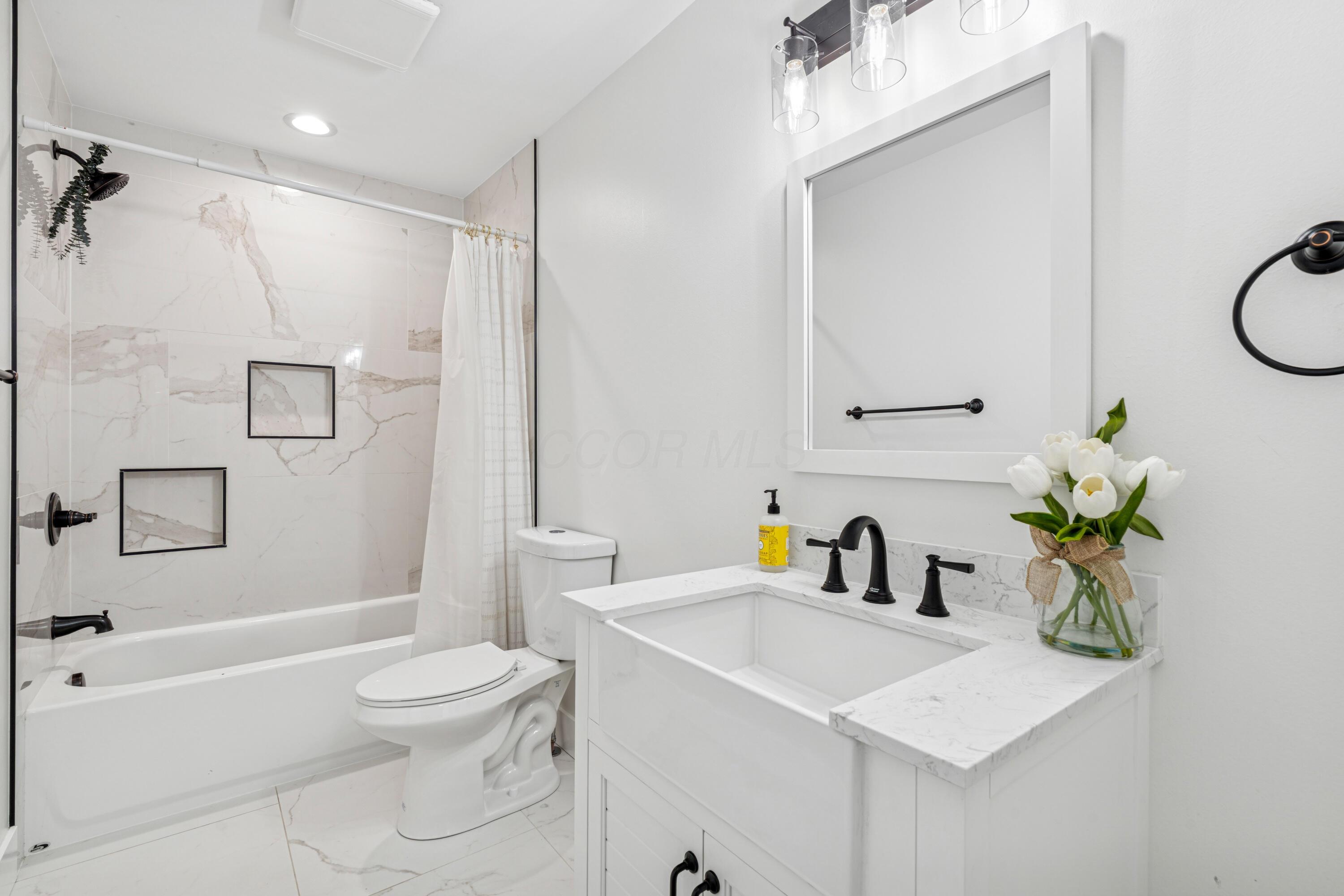 2169 White Road Grove City, OH 43123 - Photo 10 of 21 dsc00007