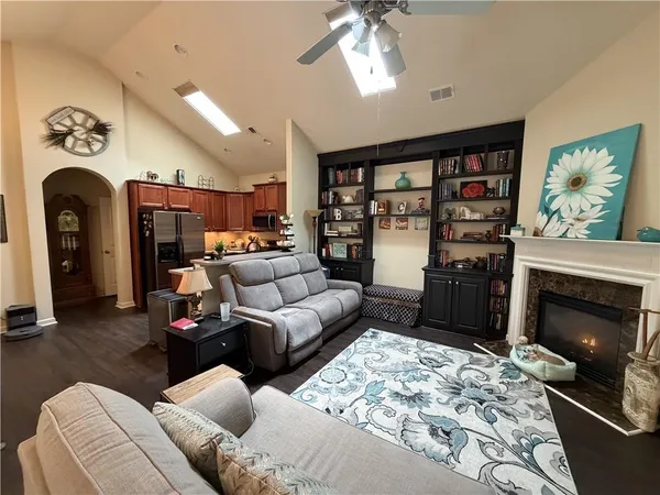 $2,000 | 502 Camellia Court, Acworth, GA 30102