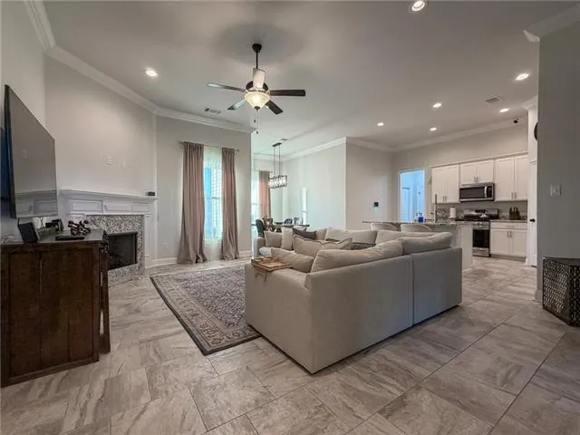 $325,000 | 612 High Ridge Loop, Slidell, LA 70458