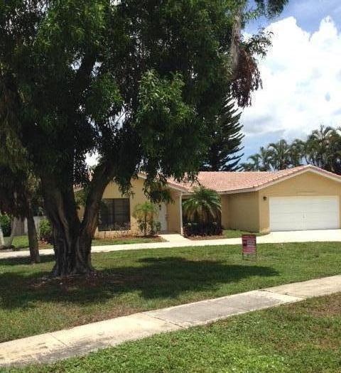 6389 Woodbury Road Boca Raton, FL 33433 - Photo 1 of 19 Exterior Front