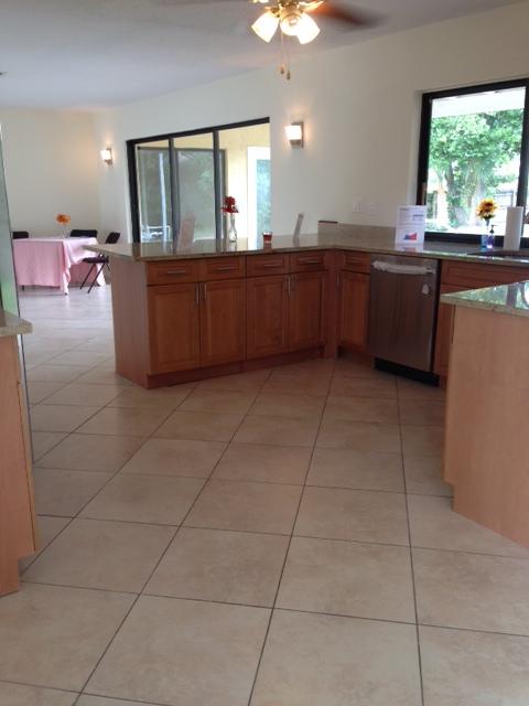 6389 Woodbury Road Boca Raton, FL 33433 - Photo 4 of 19 woodbury kitchen r