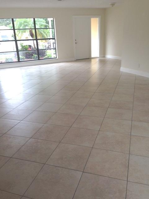 6389 Woodbury Road Boca Raton, FL 33433 - Photo 9 of 19 woodbury interior space r
