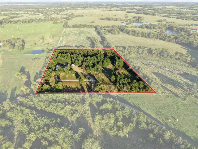 a view of an ocean beach