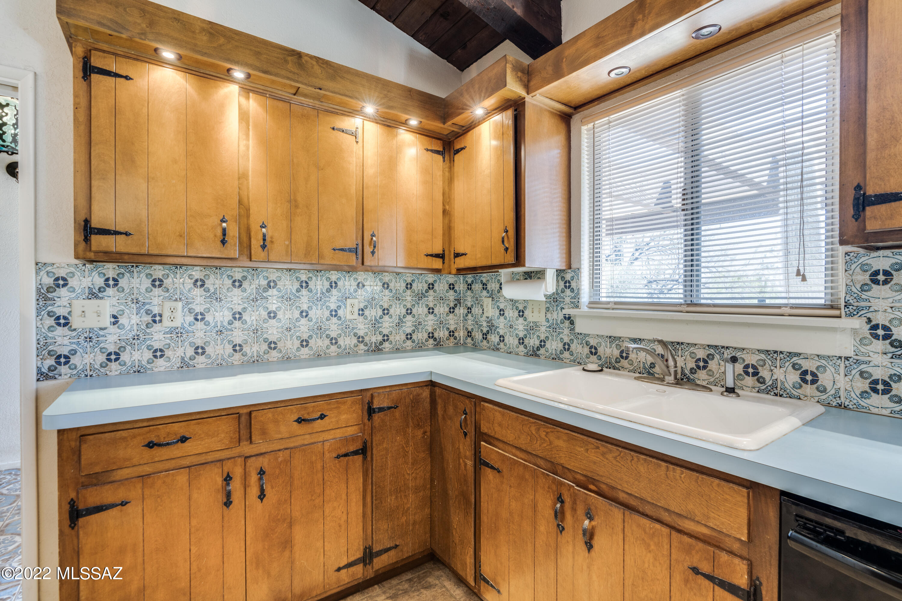 5259 North Valley View Road Tucson, AZ 85718 - Photo 18 of 47 Gallery Image 18