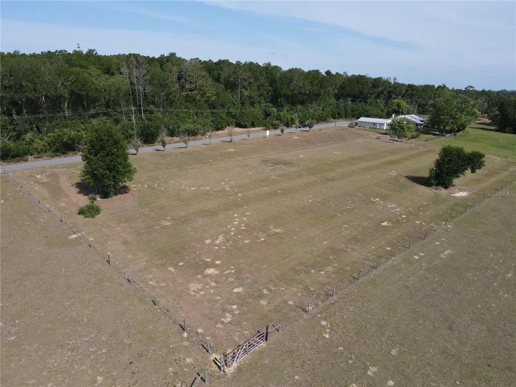 1 Smith Road Dade City, FL 33525 - Photo 17 of 25 a view of outdoor space and city view