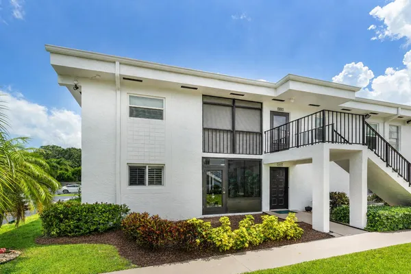$209,000 | 14897 Bal Moral Lane, Unit 105, Delray Beach, FL 33446