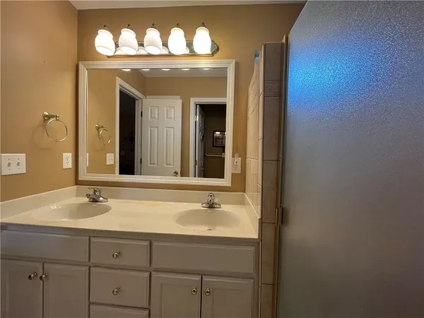 $220,000 | 1905 Cedar Street, Higginsville, MO 64037