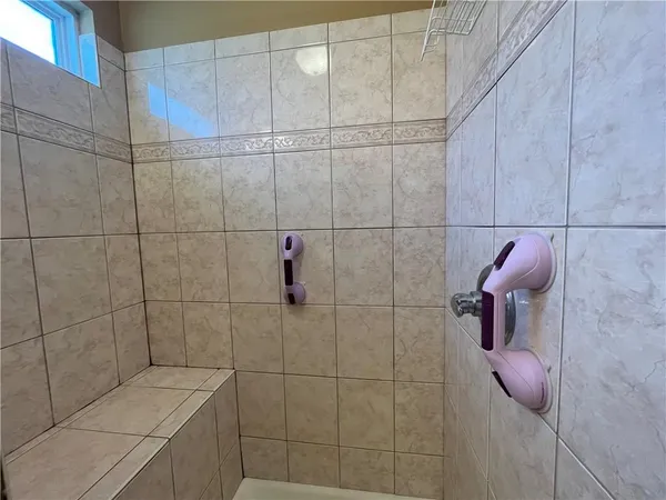 $220,000 | 1905 Cedar Street, Higginsville, MO 64037