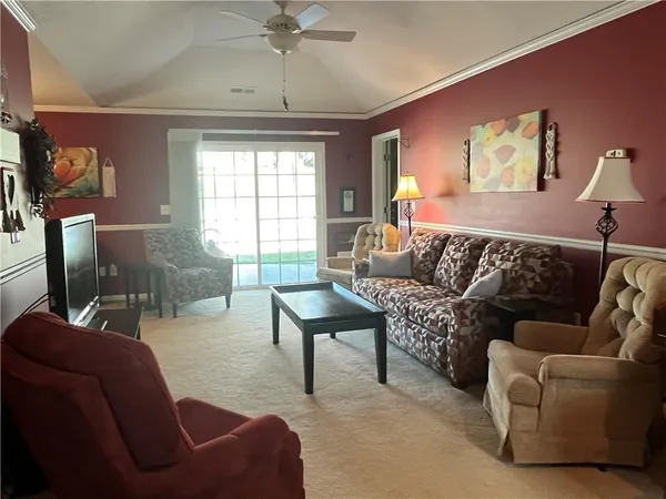 $220,000 | 1905 Cedar Street, Higginsville, MO 64037