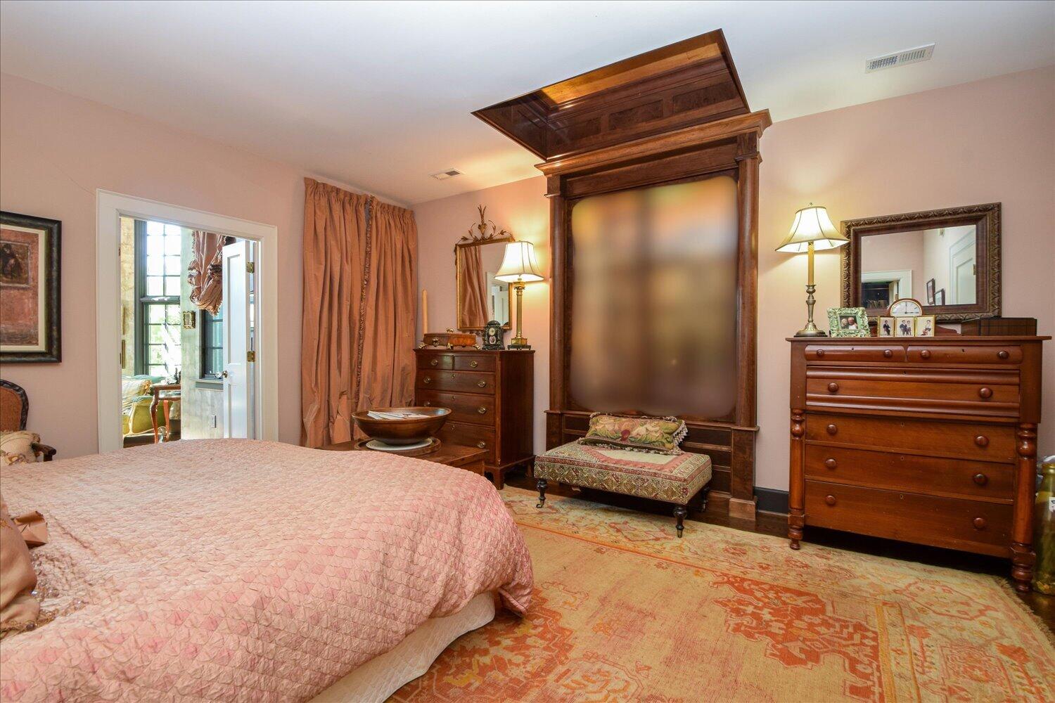 2412 Robin Hood Road Southeast Roanoke, VA 24014 - Photo 21 of 59 a bedroom with a bed and furniture