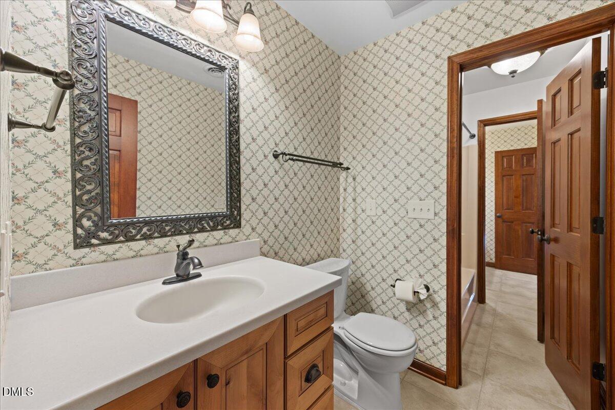 13616 New Light Road Raleigh, NC 27614 - Photo 23 of 60 Jack-n-Jill Bathroom