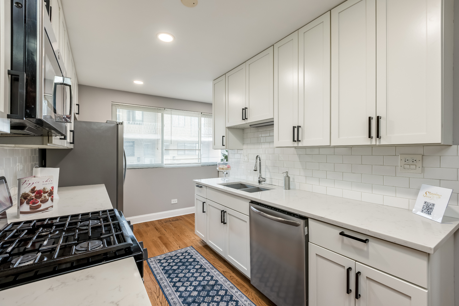 9255 Ballard Road Des Plaines, IL 60016 - Photo 9 of 35 Gallery Image 9