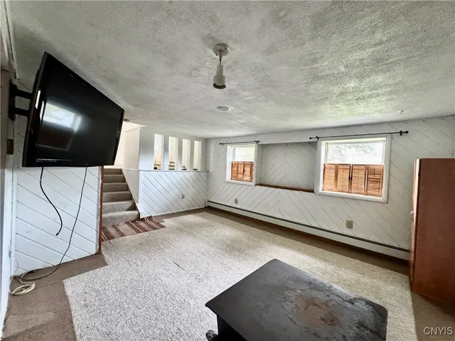 $2,300 | 3671 Gaskin Road, Clay, NY 13027