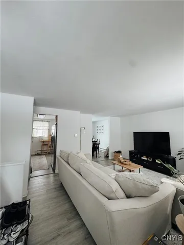 $2,300 | 3671 Gaskin Road, Clay, NY 13027