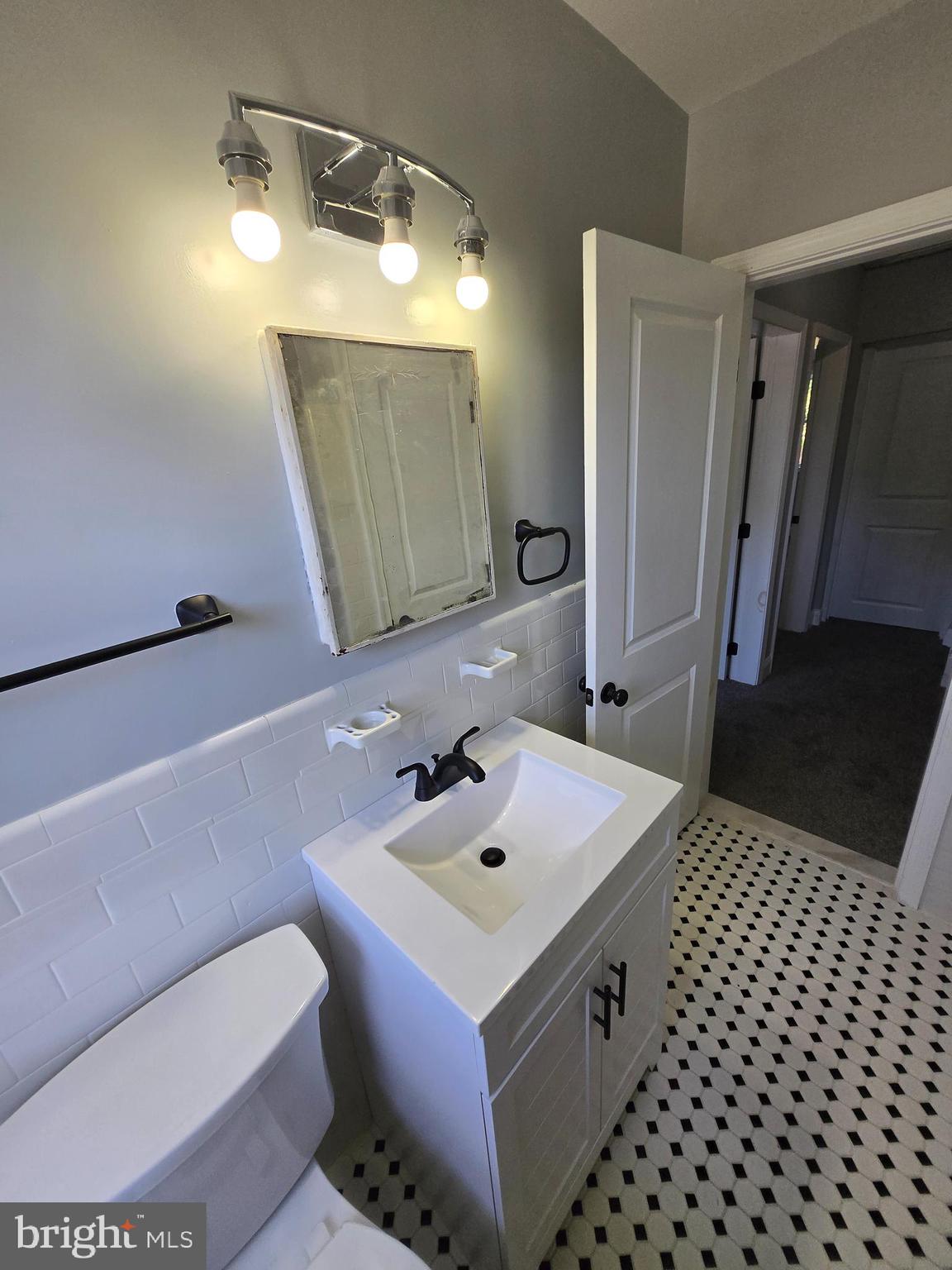 940 East 41st Street Baltimore, MD 21218 - Photo 17 of 47