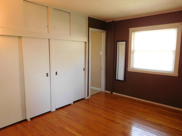 120 Porter Road Oak Ridge, TN 37830 - Photo 22 of 26 21 BEDROOM 1
