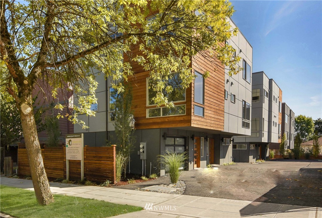 2005 South Washington Street Seattle, WA 98144 - Photo 1 of 21 Gallery Image 1
