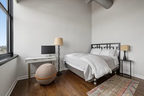 $599,900 | 1601 West School Street, Unit 502, Chicago, IL 60657