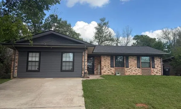 $180,000 | 108 North Wood Avenue, Denison, TX 75020