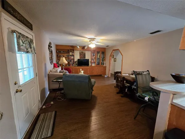 $180,000 | 108 North Wood Avenue, Denison, TX 75020
