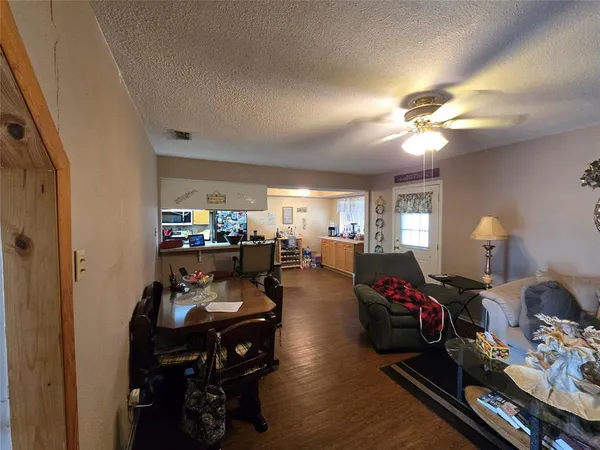 $180,000 | 108 North Wood Avenue, Denison, TX 75020