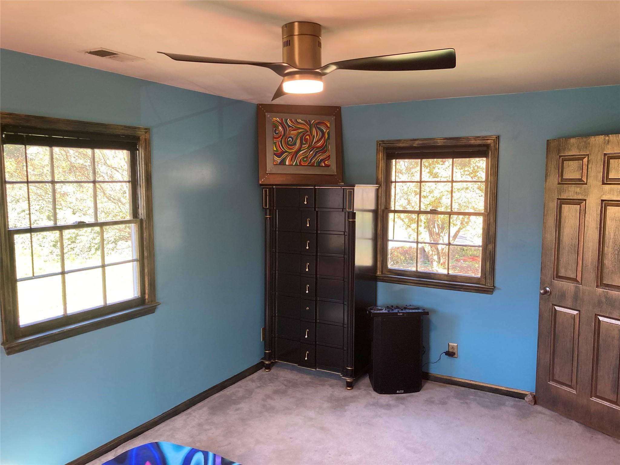 768 Marsh Road, Unit 8 Charlotte, NC 28209 - Photo 14 of 43 Gallery Image 14