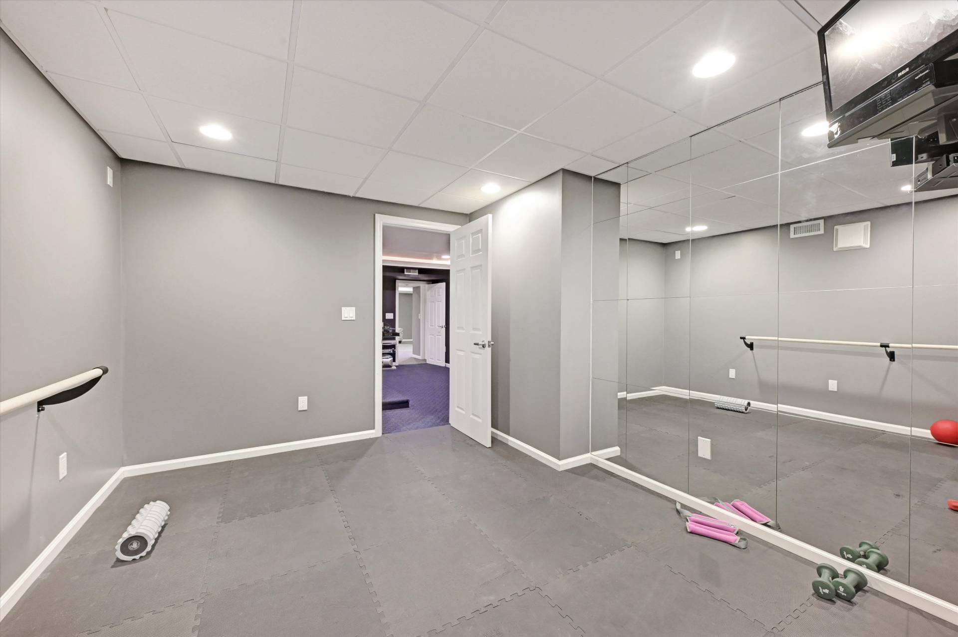 16 Laila Lane Remsenburg, NY 11960 - Photo 23 of 41