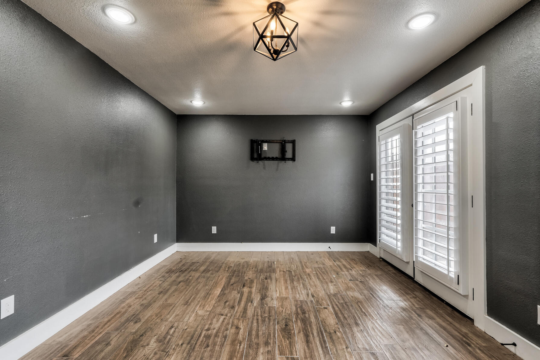 3303 53rd Street Lubbock, TX 79413 - Photo 71 of 72 DSC07911_2_3_4_5