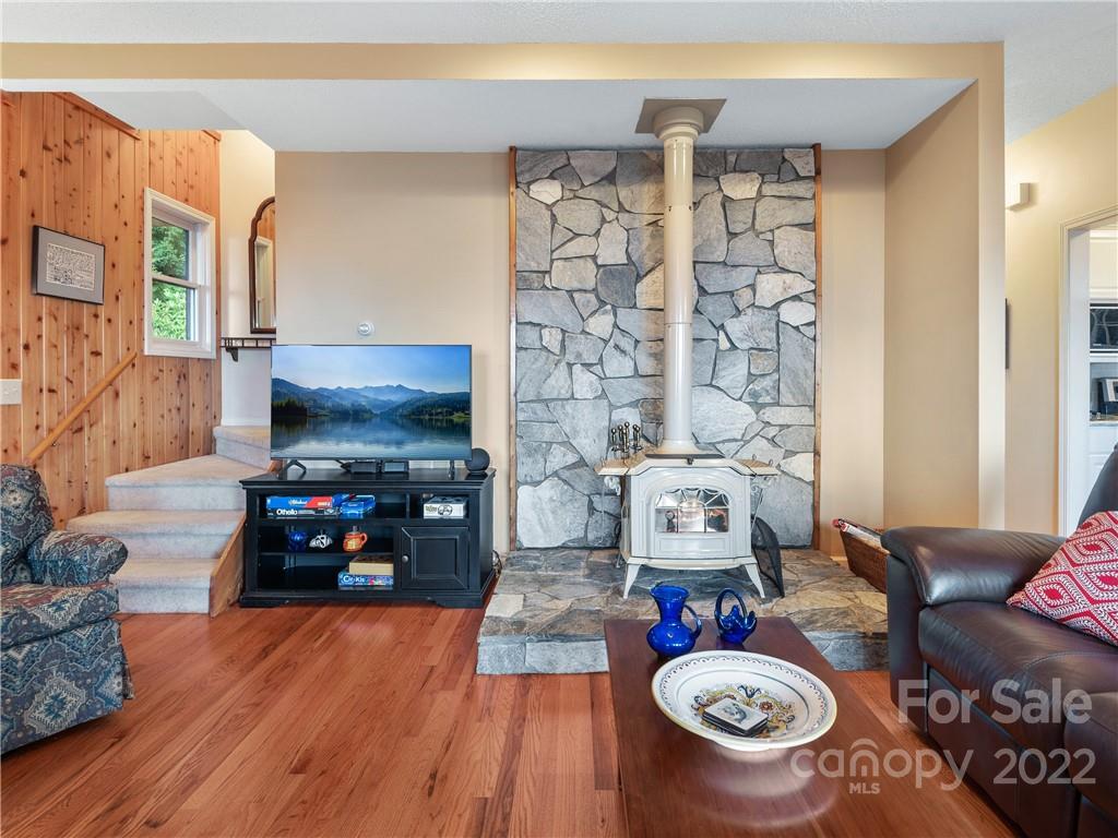 3777 Parris Branch Road Sylva, NC 28779 - Photo 7 of 37 Gallery Image 7