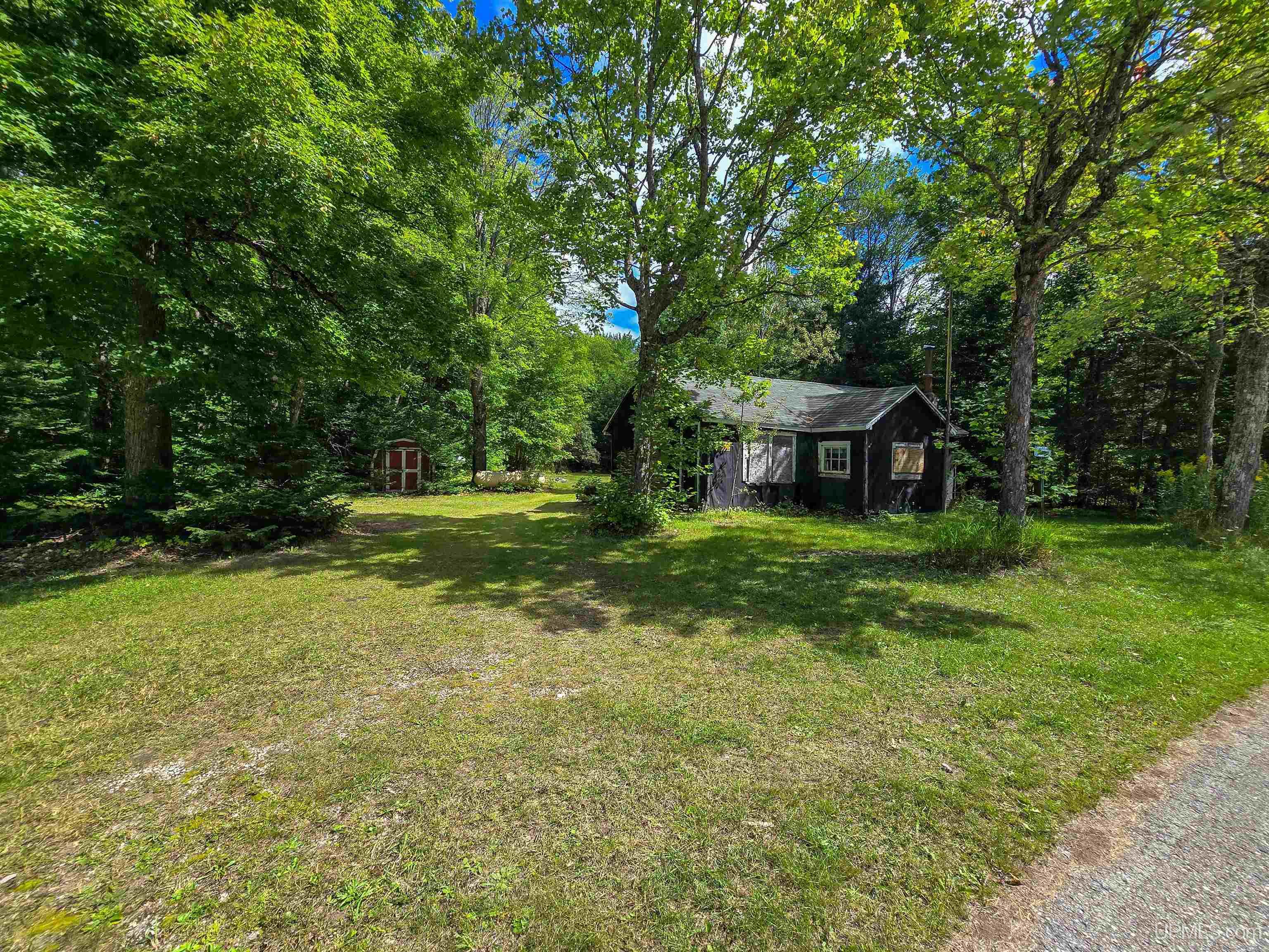 9962 Graves Road Manistique, MI 49854 - Photo 2 of 32 Gallery Image 2