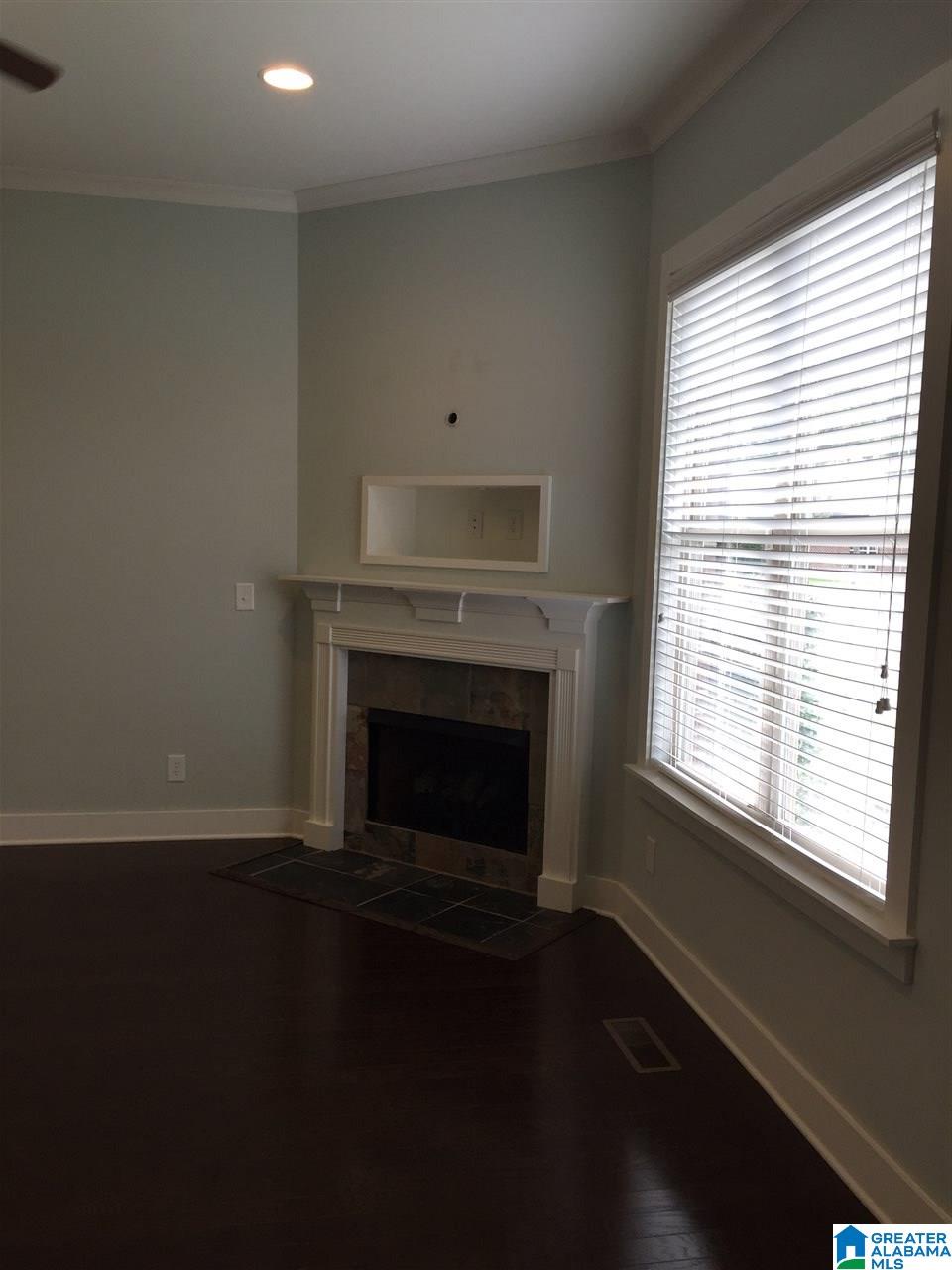 1257 Grants Way Birmingham, AL 35210 - Photo 5 of 47