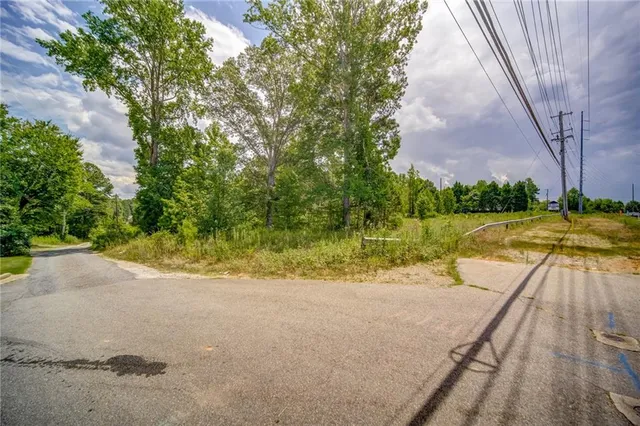 a view of an outdoor space and a yard