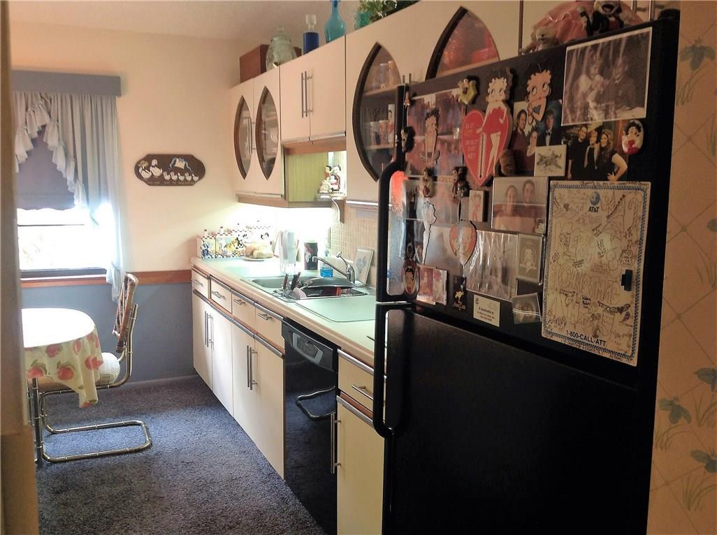 23296 Southwest 58th Avenue, Unit B Boca Raton, FL 33428 - Photo 7 of 22 Ample kitchen cabinets