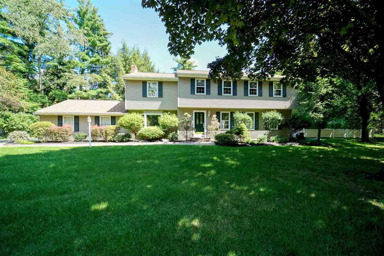 14 Huntersfield Road Bethlehem, NY 12054 - Photo 1 of 25 Photo 1