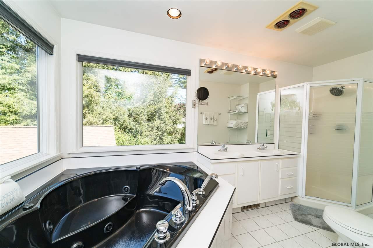 14 Huntersfield Road Bethlehem, NY 12054 - Photo 17 of 25 Photo 17
