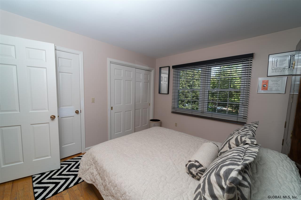 14 Huntersfield Road Bethlehem, NY 12054 - Photo 18 of 25 Photo 18