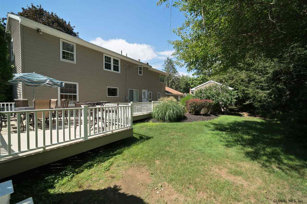 14 Huntersfield Road Bethlehem, NY 12054 - Photo 22 of 25 Photo 22