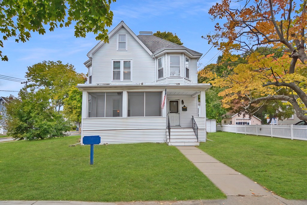 11 Grove Street Wakefield, MA 01880 - Photo 1 of 38