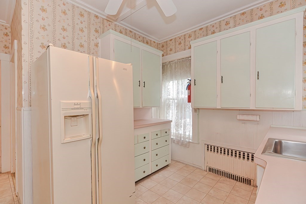 11 Grove Street Wakefield, MA 01880 - Photo 19 of 38