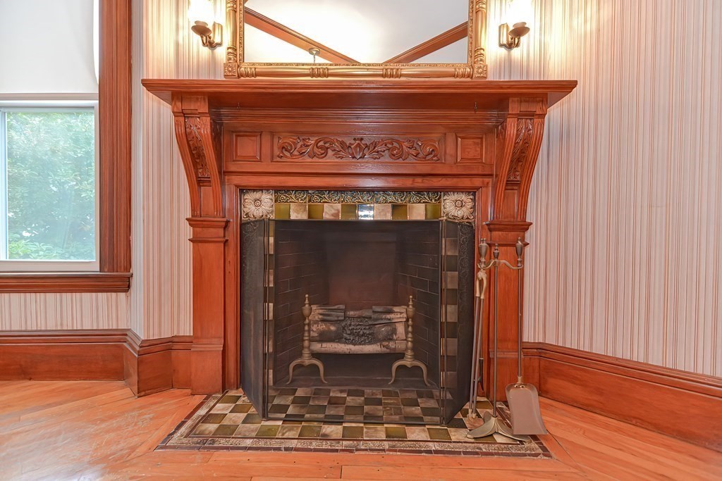 11 Grove Street Wakefield, MA 01880 - Photo 3 of 38