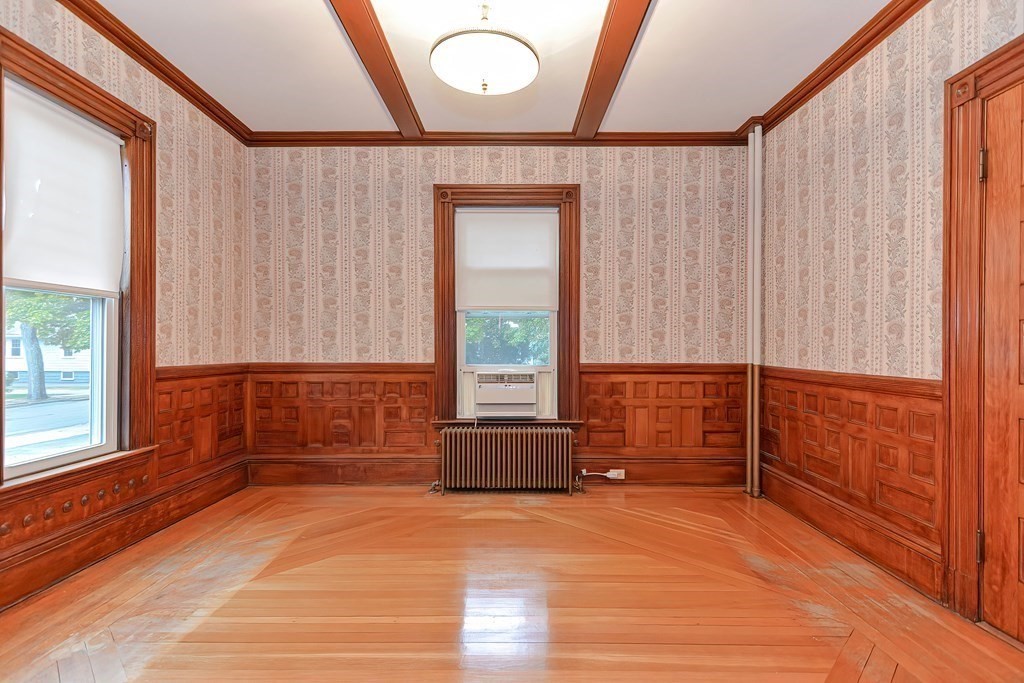 11 Grove Street Wakefield, MA 01880 - Photo 4 of 38