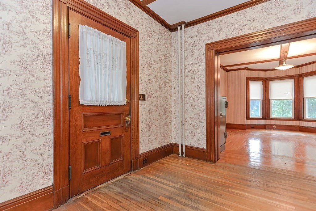 11 Grove Street Wakefield, MA 01880 - Photo 10 of 38