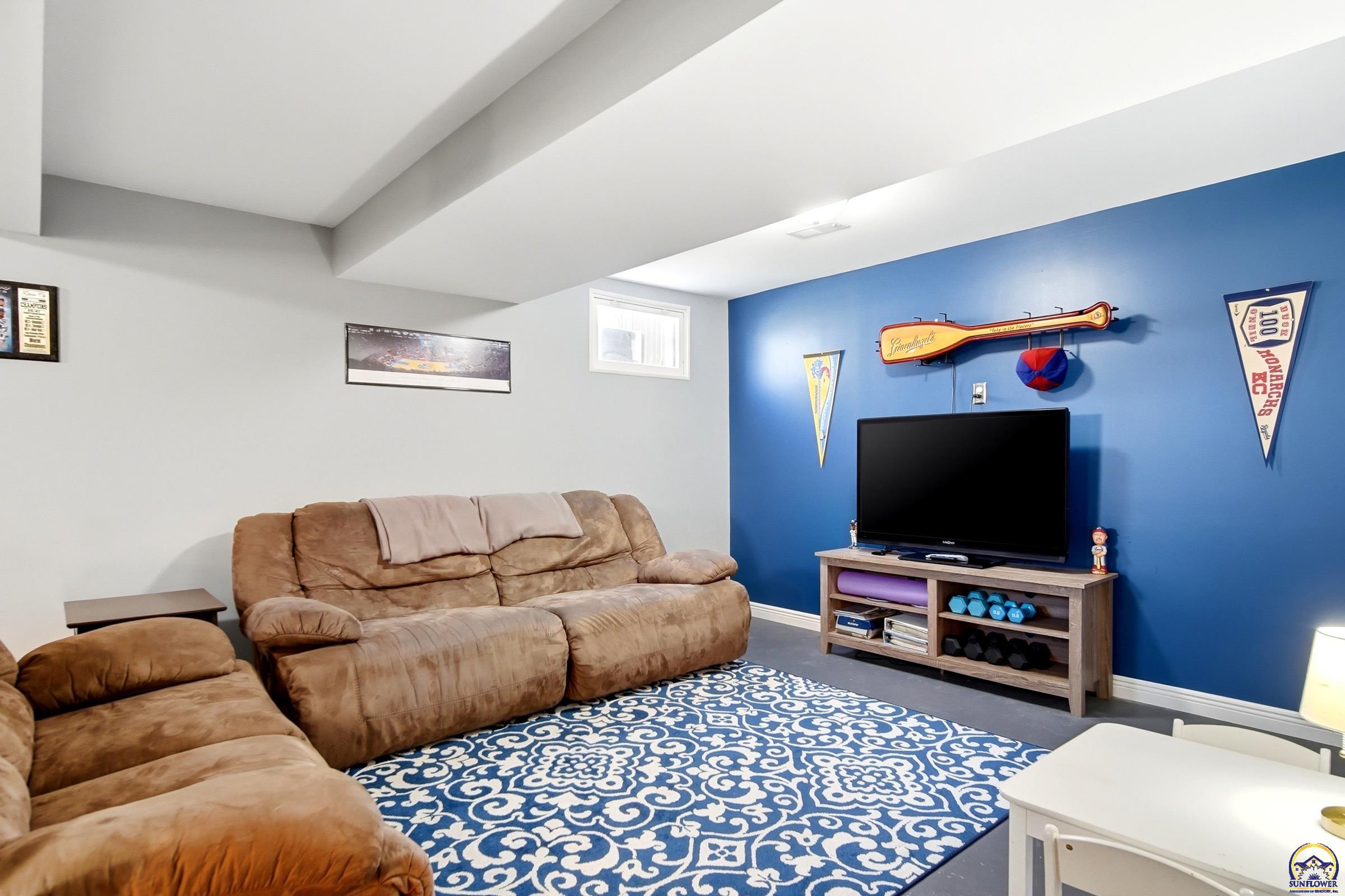 4936 Northwest Brickyard Road Topeka, KS 66618 - Photo 20 of 30