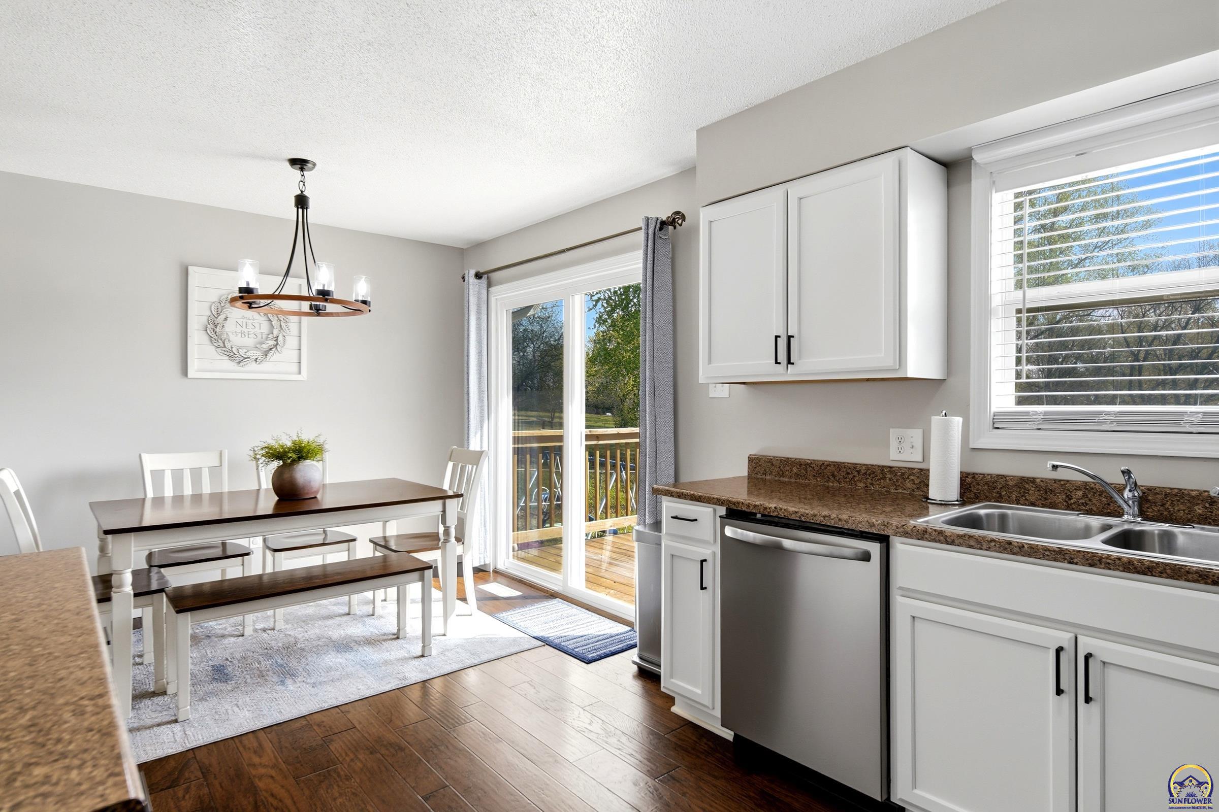 4936 Northwest Brickyard Road Topeka, KS 66618 - Photo 8 of 30