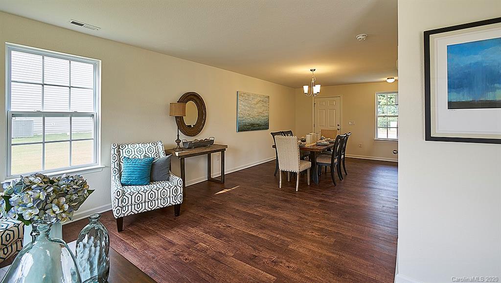 7514 Finnigan Road Charlotte, NC 28215 - Photo 3 of 19 Gallery Image 3