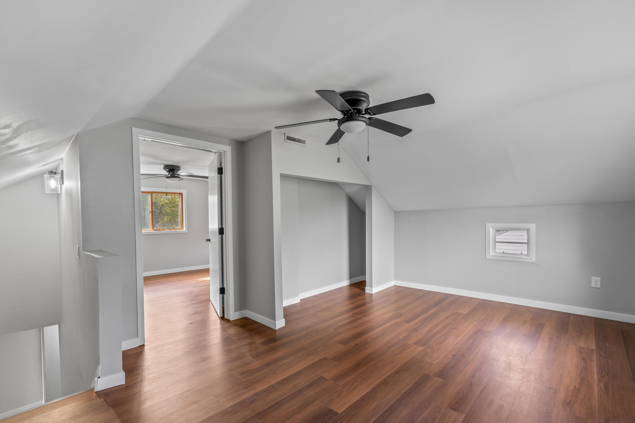 W9526 Clinton Street Darien, WI 53114 - Photo 16 of 27 Bedroom 1