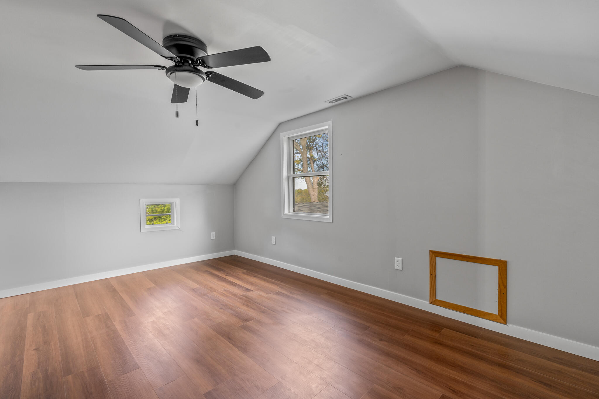 W9526 Clinton Street Darien, WI 53114 - Photo 17 of 27 Bedroom 1